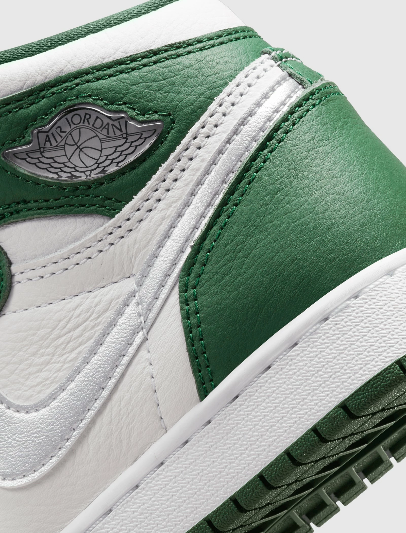 Jordan Brand AIR JORDAN 1 RETRO HIGH OG "GORGE GREEN" GS - Image 3