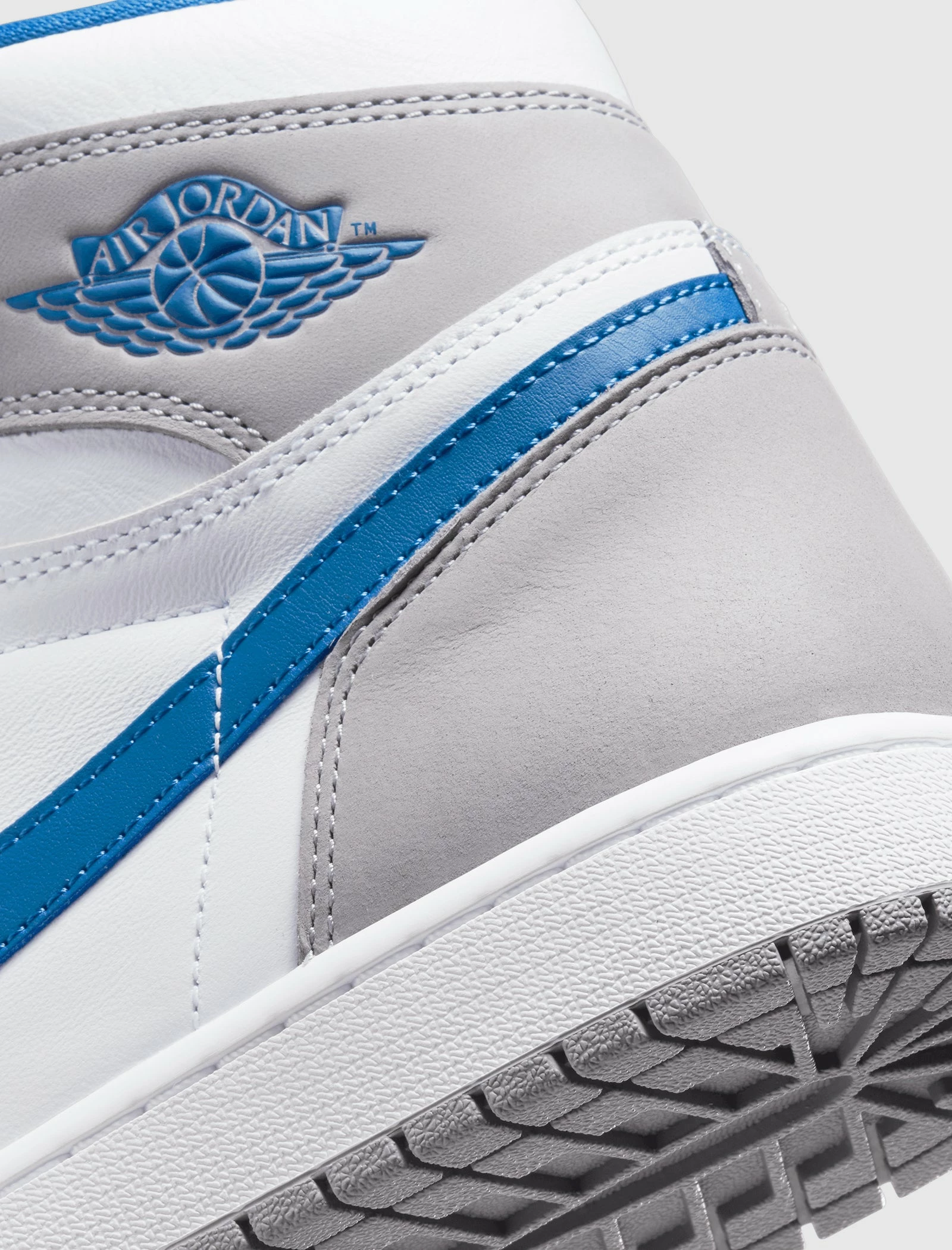 Jordan Brand AIR JORDAN 1 RETRO HIGH OG "TRUE BLUE" - Image 3