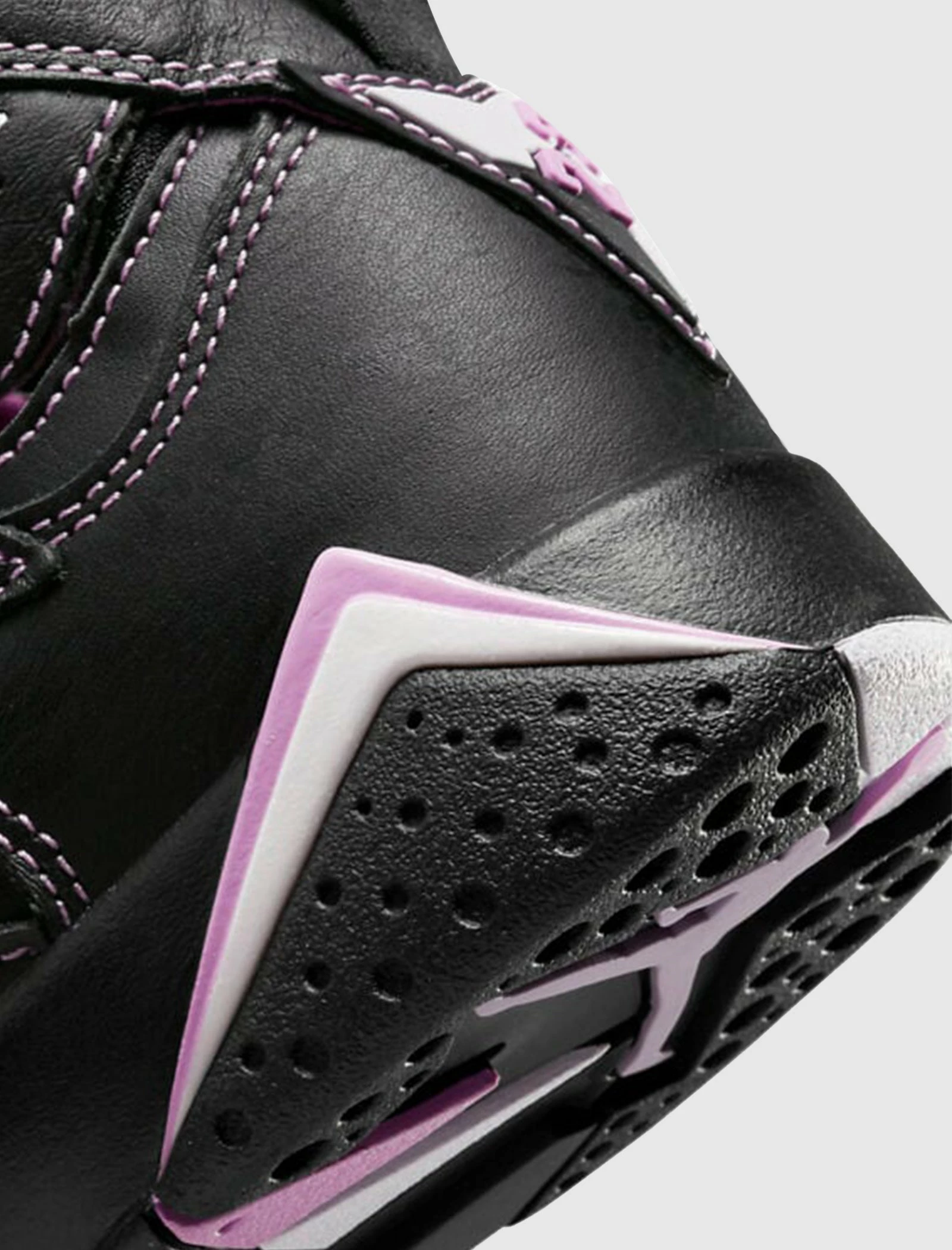 Jordan Brand AIR JORDAN 7 RETRO "BARELY GRAPE" GS - Image 3