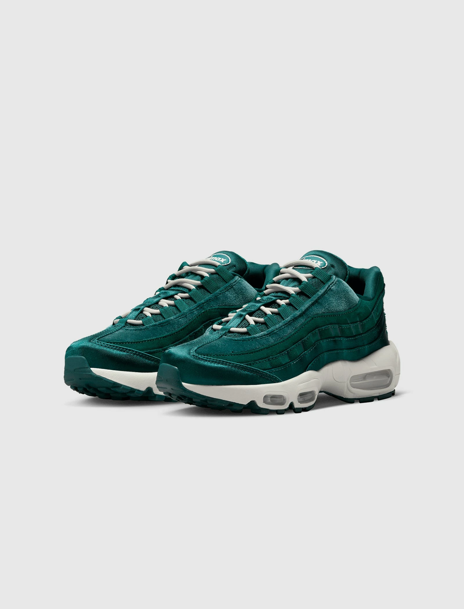 Nike WOMEN'S AIR MAX 95 "GREEN VELVET" - Image 4
