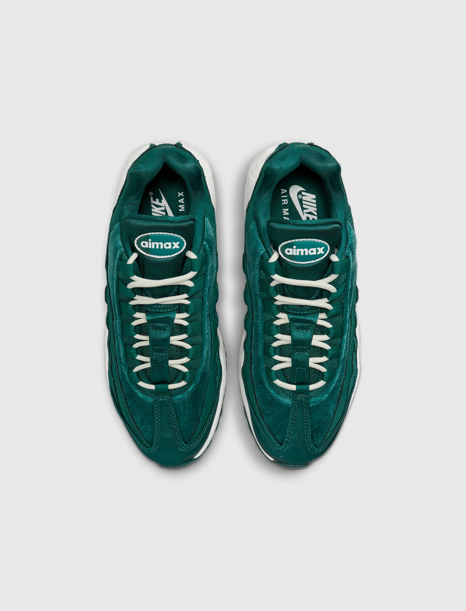 Nike WOMEN'S AIR MAX 95 "GREEN VELVET" - Image 5