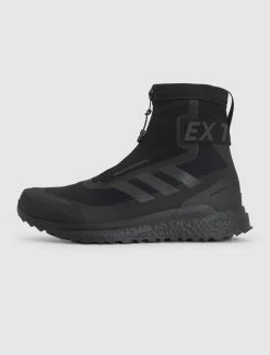 ADIDAS PHARRELL FREEHIKER ZIP "TRIPLE BLACK"