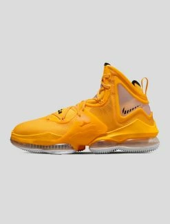 Nike LEBRON 19 "HARD HAT"