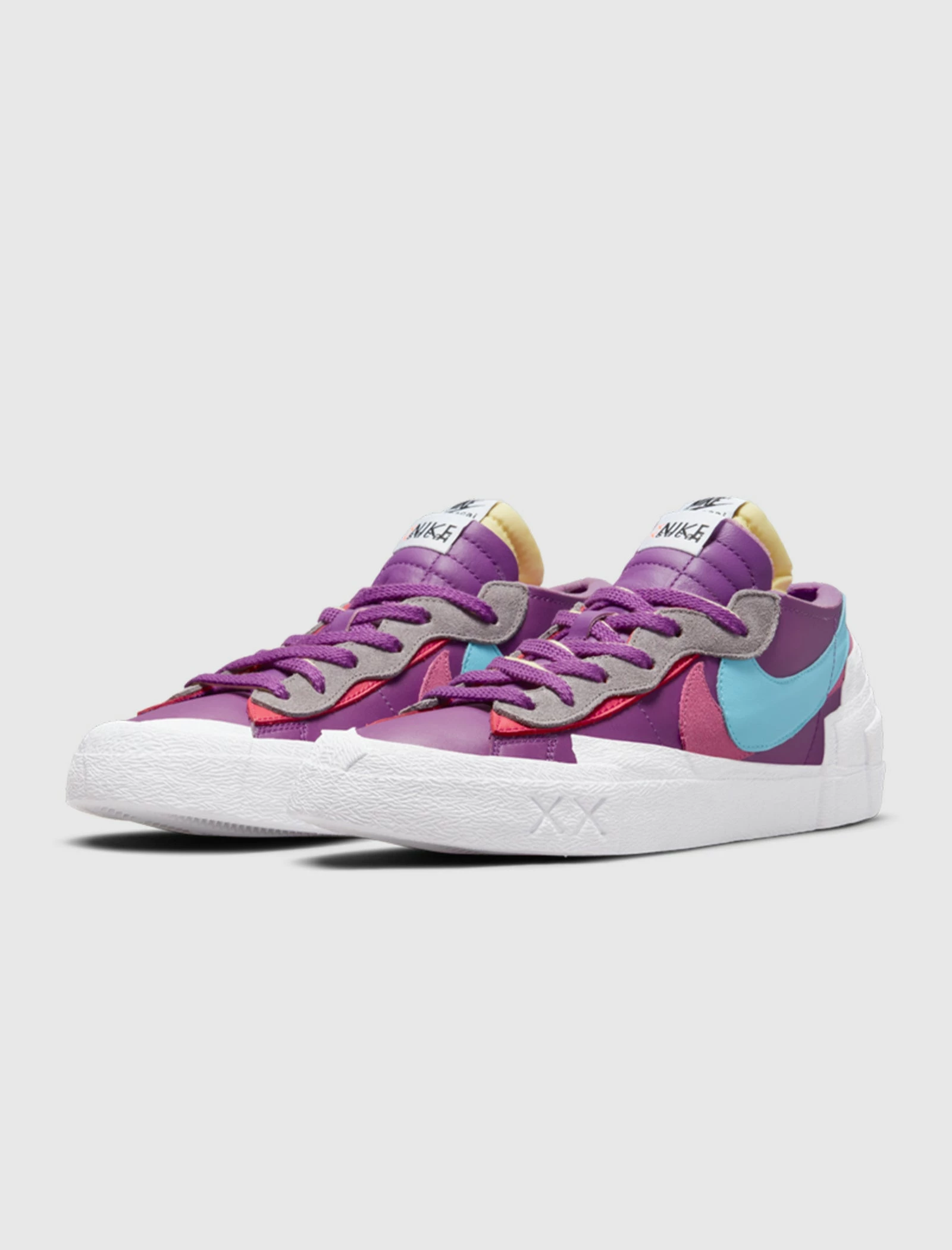 Nike KAWS X SACAI BLAZER LOW - Image 4