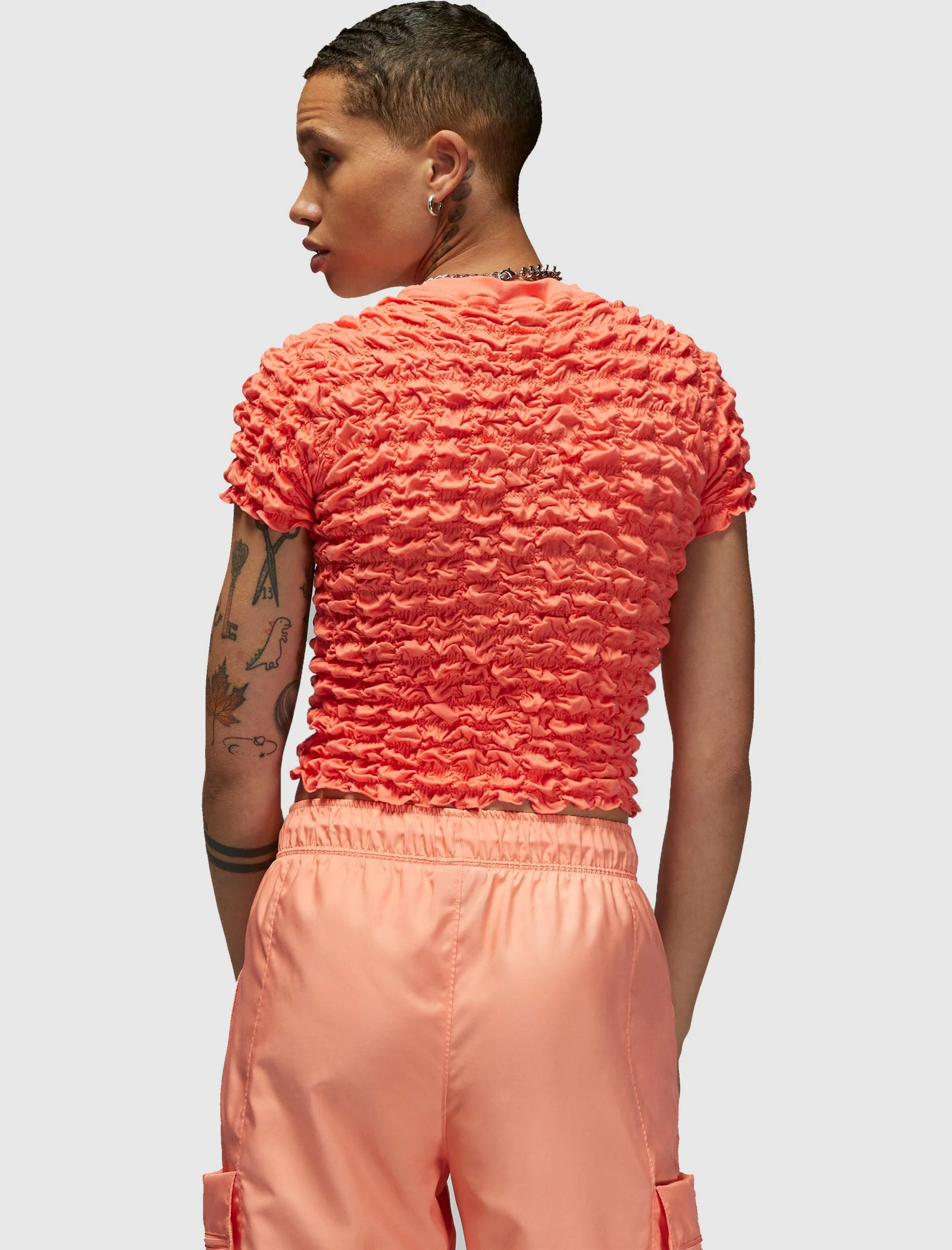 Jordan Brand WOMEN'S BBS SCRUCHIE TEE - Image 3