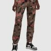Jordan Brand WOMEN'S JORDAN ARTIST SERIES BY PARKER DUNCAN BROOKLYN FLEECE TROUSERS