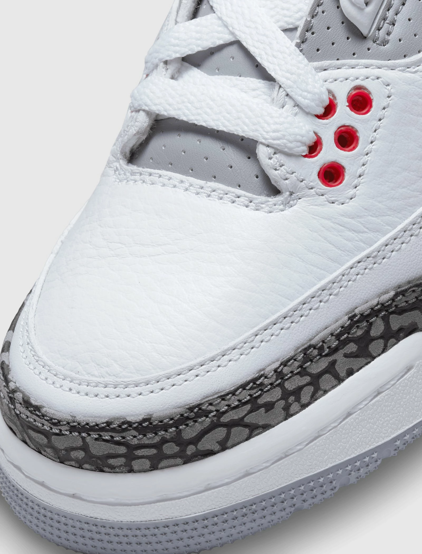 Jordan Brand AIR JORDAN 3 "FIRE RED" GS - Image 2