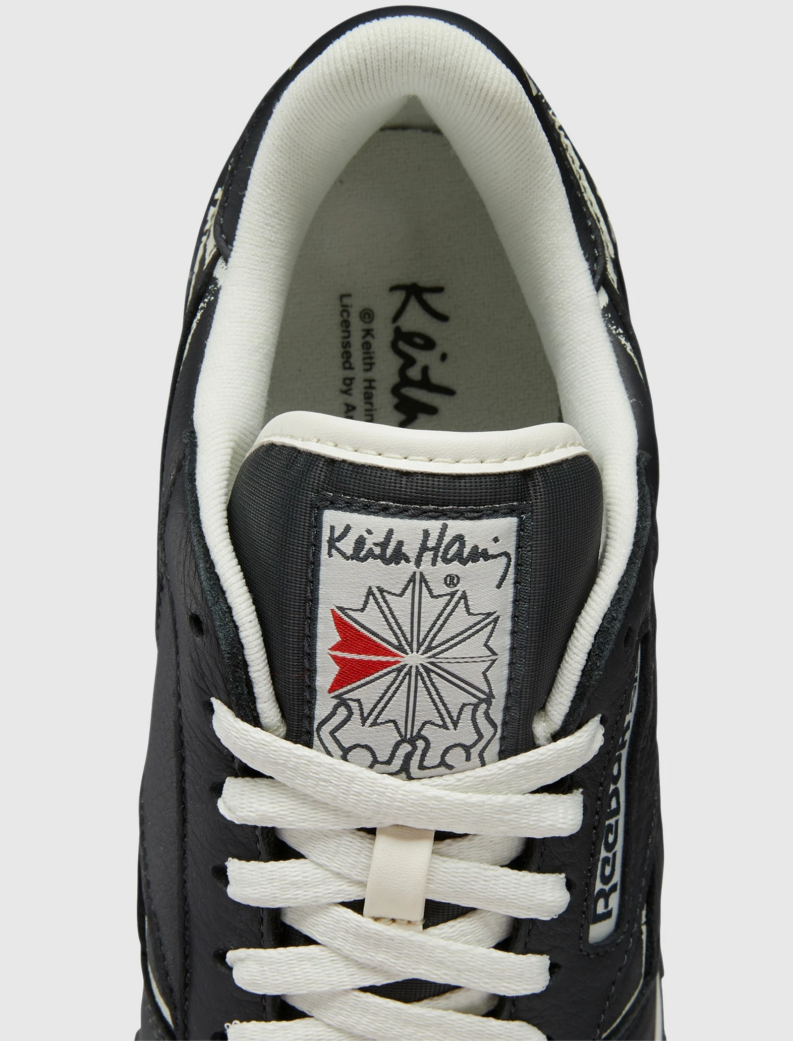 Reebok KEITH HARING CLASSIC LEATHER SNEAKER - Image 2