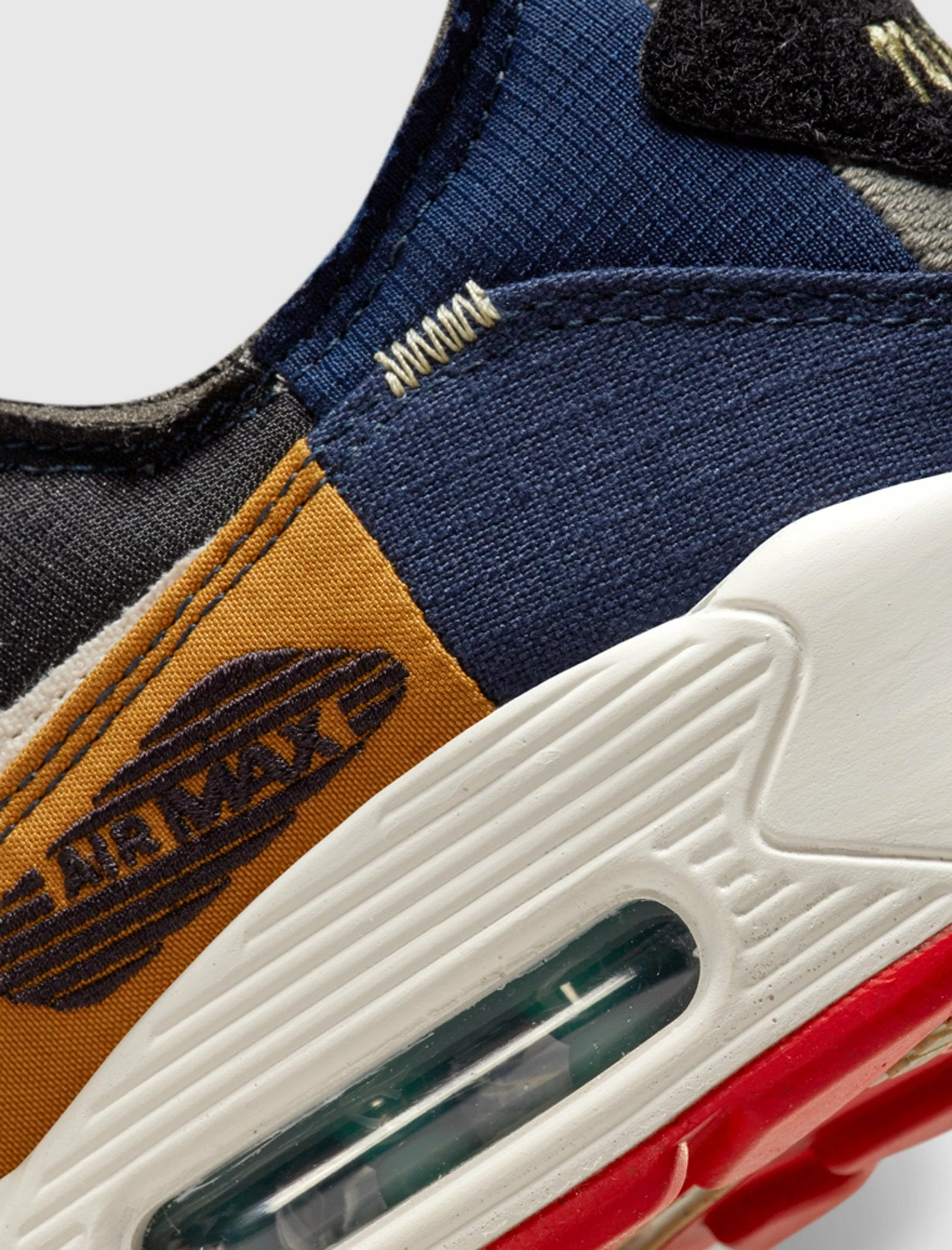 Nike WOMEN'S AIR MAX 90 "LEGACY" - Image 3