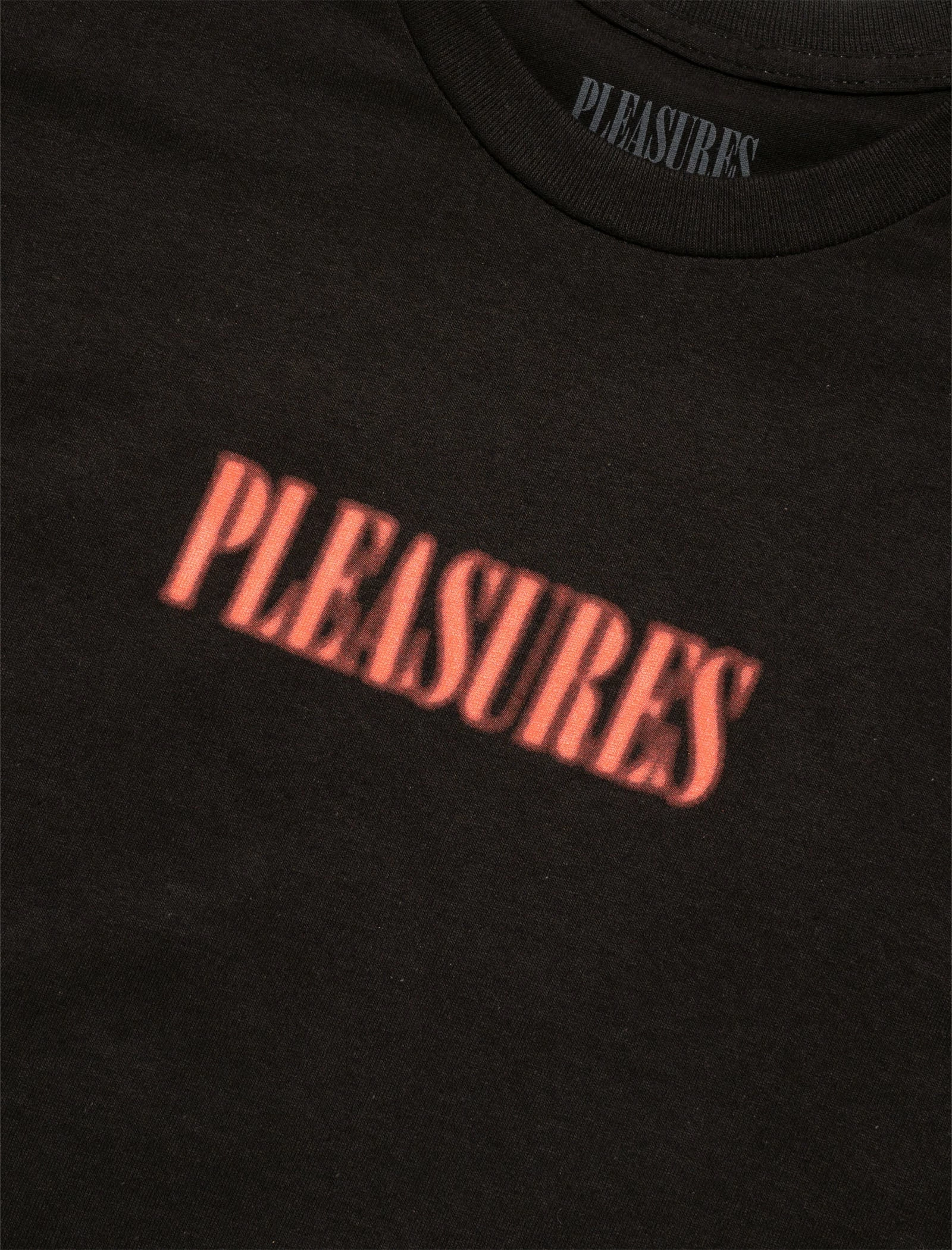 Pleasures BLURRY SHORT SLEEVE TEE - Image 2
