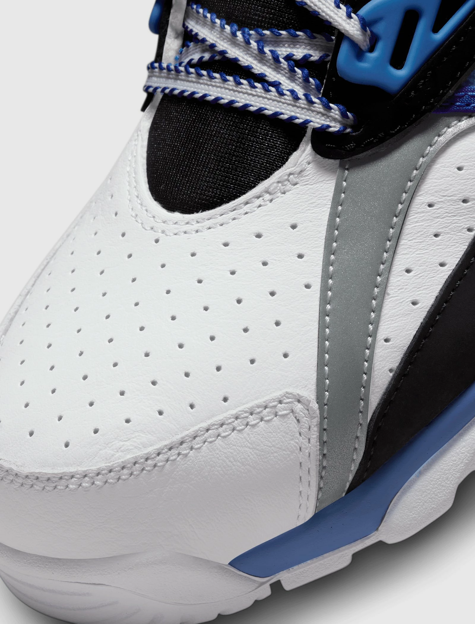 Nike AIR TRAINER SC HIGH "ROYALS" - Image 2