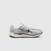 WOMEN'S NIKE VOMERO 5 "PHOTON DUST"
